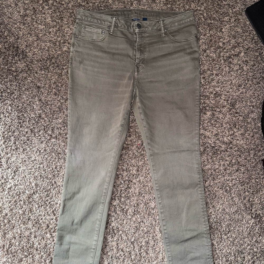 American Eagle Outfitters Slim Jeans - Olive Green